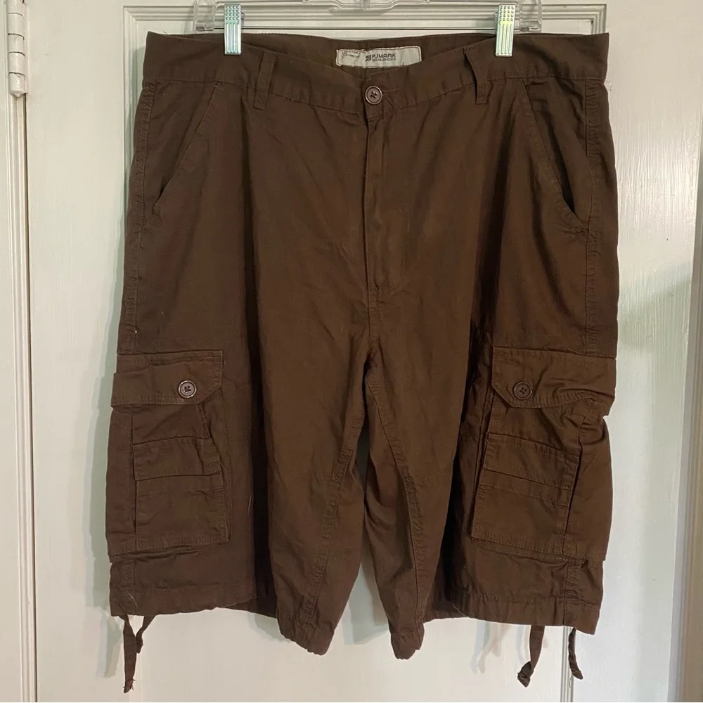 Men's PJ Mark Vintage cotton cargo shorts. Size 38 Chocolate Brown